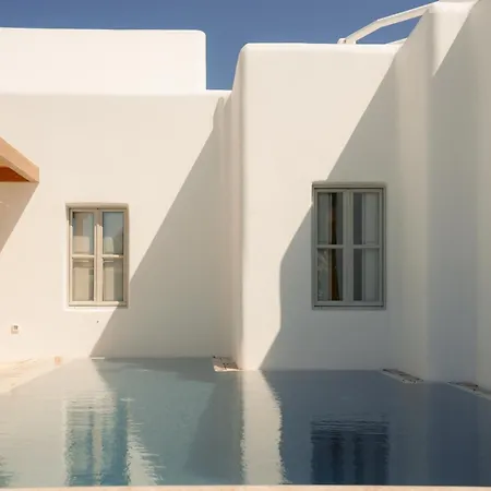 Hotel Black Rose Perissa (Santorini)