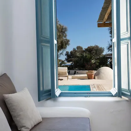 Black Rose 3* Perissa (Santorini)